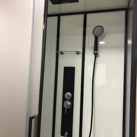 Opera ホステル *