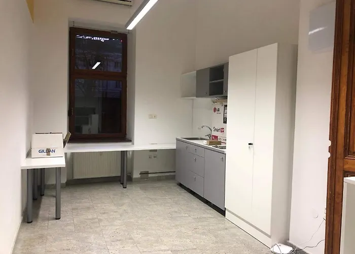 بيت شباب Opera *